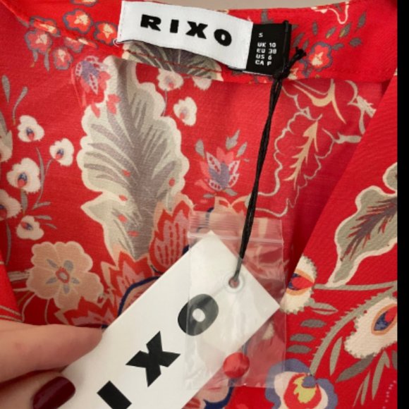 RIXO Azra Long Sleeve Top - Red Floral Print - Picture 4 of 6